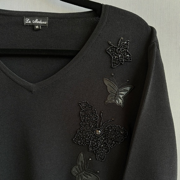 La Madona Black Embellished Butterfly Sweater – Sequin & Satin Appliqué V-Neck - Picture 4 of 8